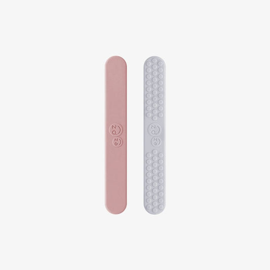 ezpz Sensory Tongue Depressor (2-Pack) in Blush+Pewter Hip Mommies