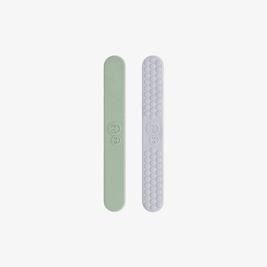 ezpz Sensory Tongue Depressor (2-Pack) in Sage+Pewter Hip Mommies