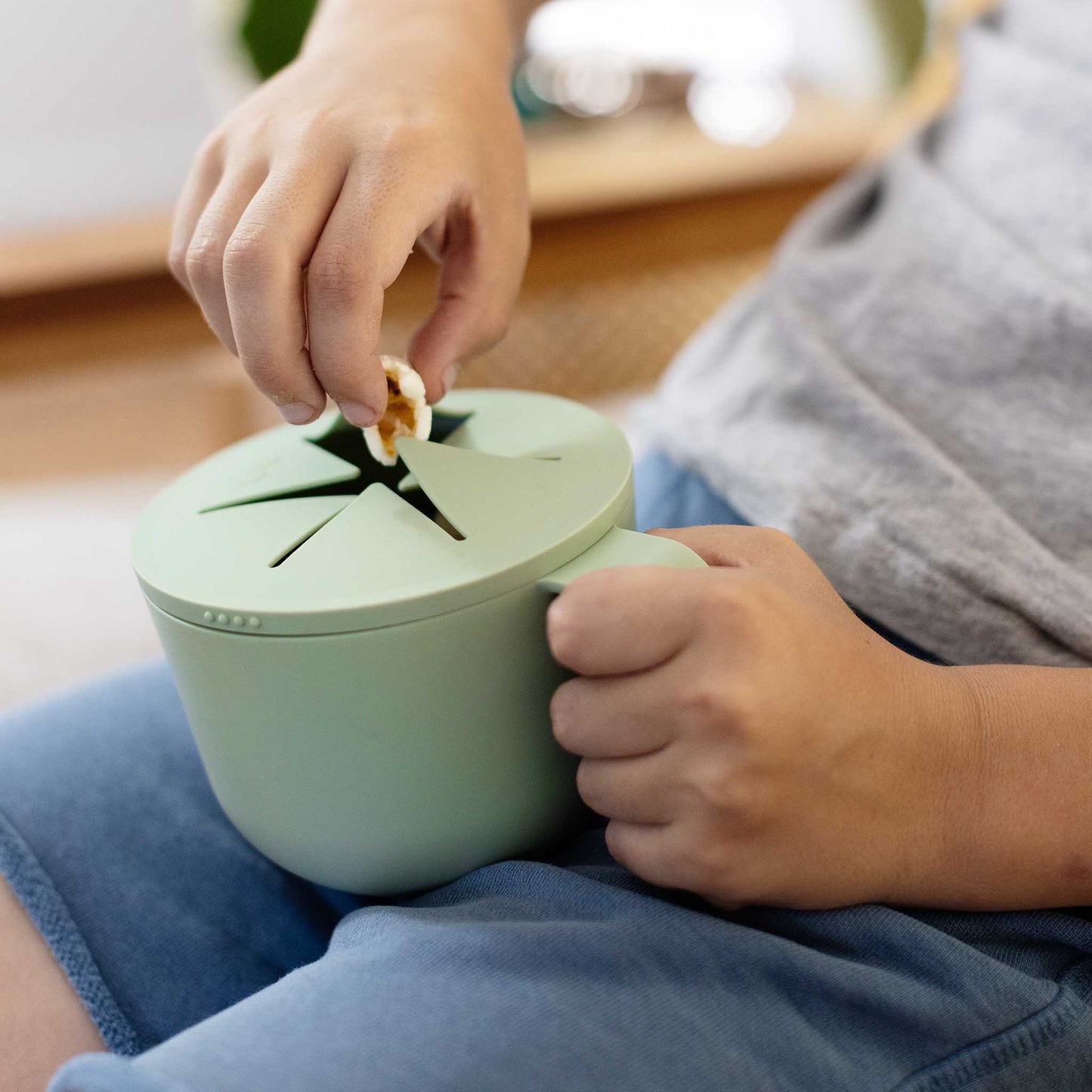 ezpz 18oz Snack Bowl Pack | Durable, BPA-Free Bowls with Lids | Canada Feeding Hip Mommies