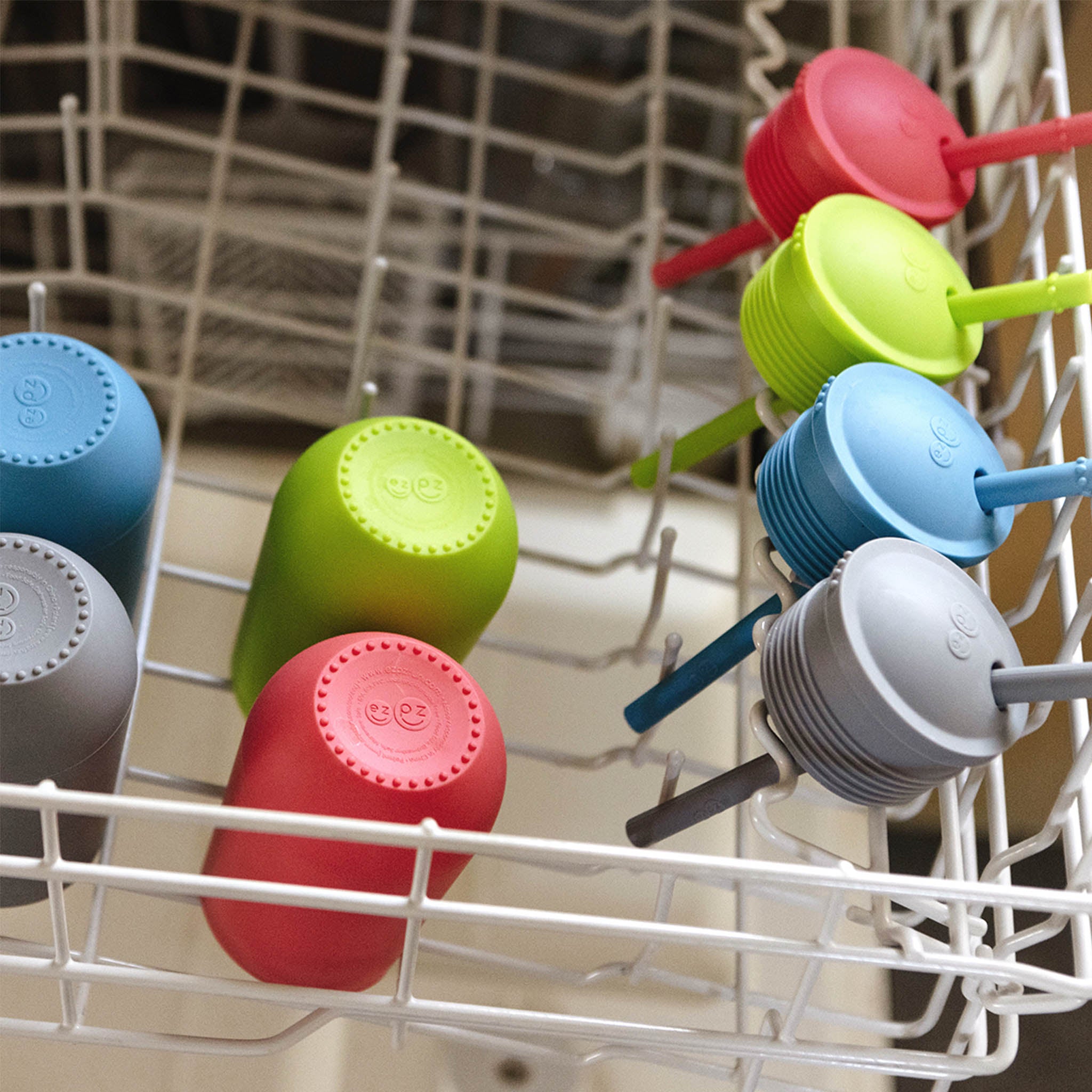 ezpz Happy Cup + Straw System | BPA-Free Toddler Straw Cup | Canada