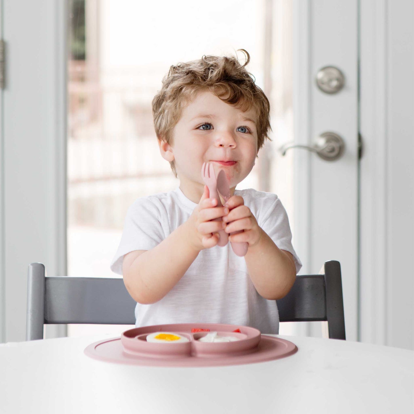 ezpz Mini Feeding Set | Silicone Plate, Toddler Fork & Spoon | Canada Feeding Hip Mommies