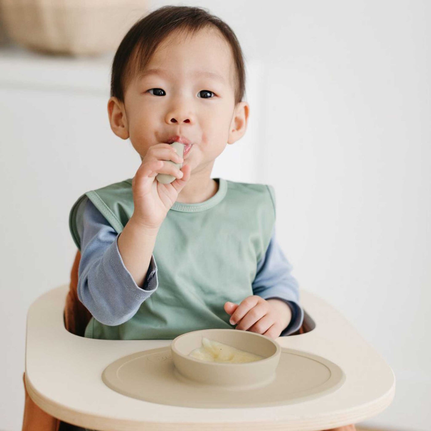 ezpz Tiny Spoons | For Self-Feeding & Baby-Led Weaning | Canada Utensils Hip Mommies