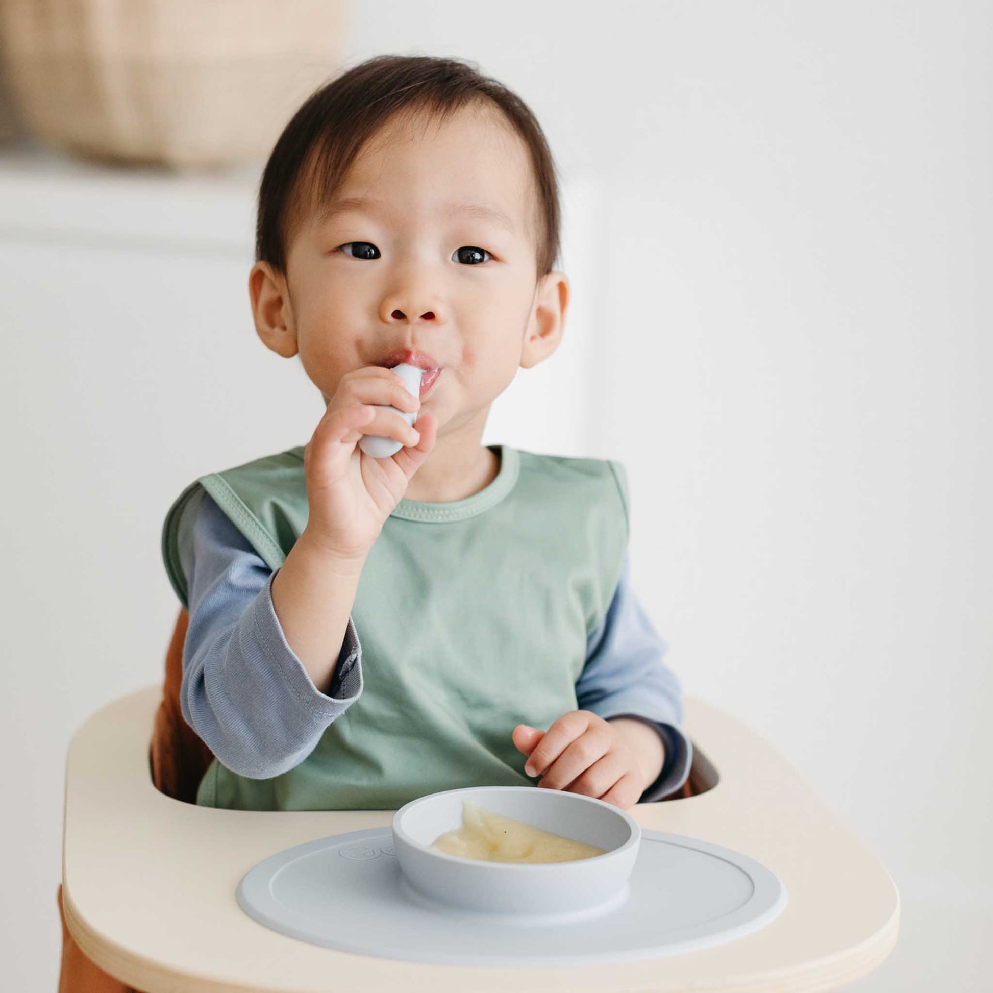 ezpz Tiny Spoons | For Self-Feeding & Baby-Led Weaning | Canada Utensils Hip Mommies